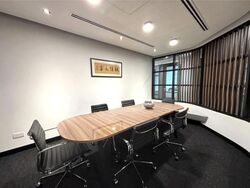 United Square (D11), Office #566883631